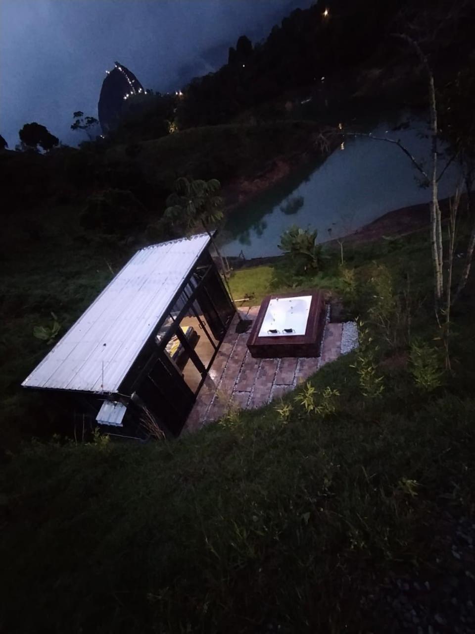 Cabana Privada Sin Prisa "Not Rush" Preciosa! Con Jacuzzi, Vista Y Acceso Directo Al Embalse, Vista A La Piedra , Deporte Acuatico Paddle Board And Breakfast Incluidos ! Imperdible Guatapé Exterior foto